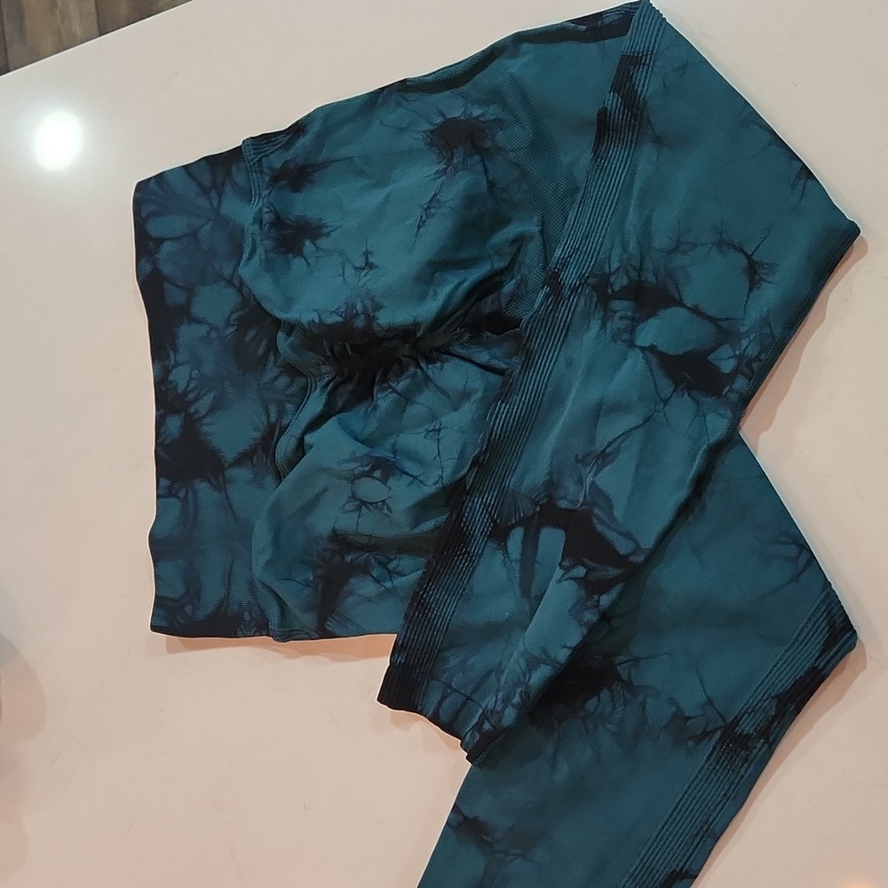 Scrunchie butt leggings